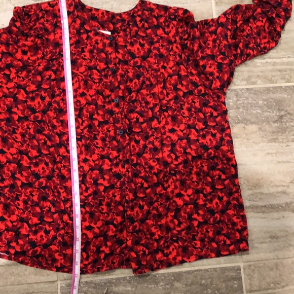 NWT A New Day Red Floral Long-Sleeve Blouse Size Medium - Picture 9 of 12
